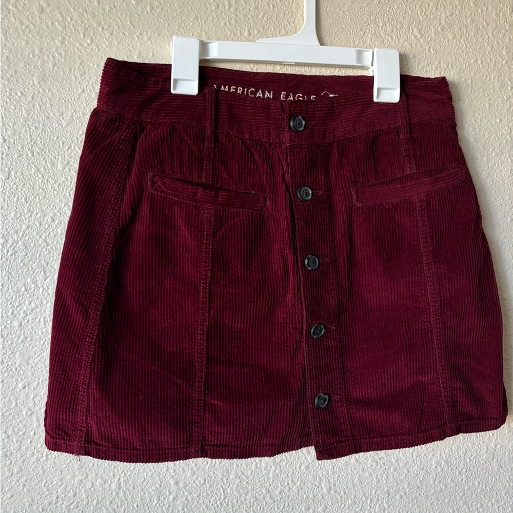American Eagle Womens Corduroy High Rise Skirt Size 8 Burgundy Fall Fashion 90’s